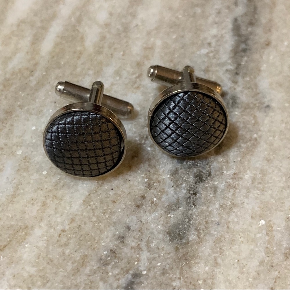 Solid Cloth Round Cufflinks NWOT - Picture 2 of 2